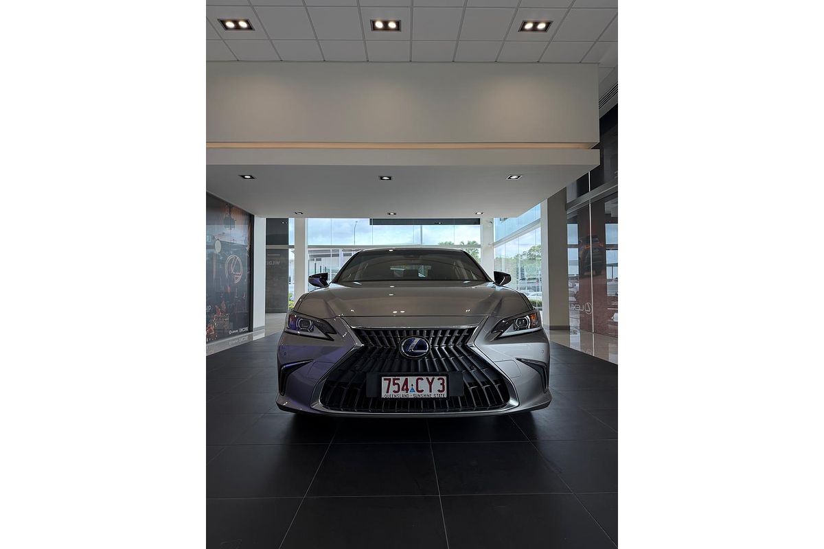 2021 Lexus ES ES300h Luxury AXZH10R