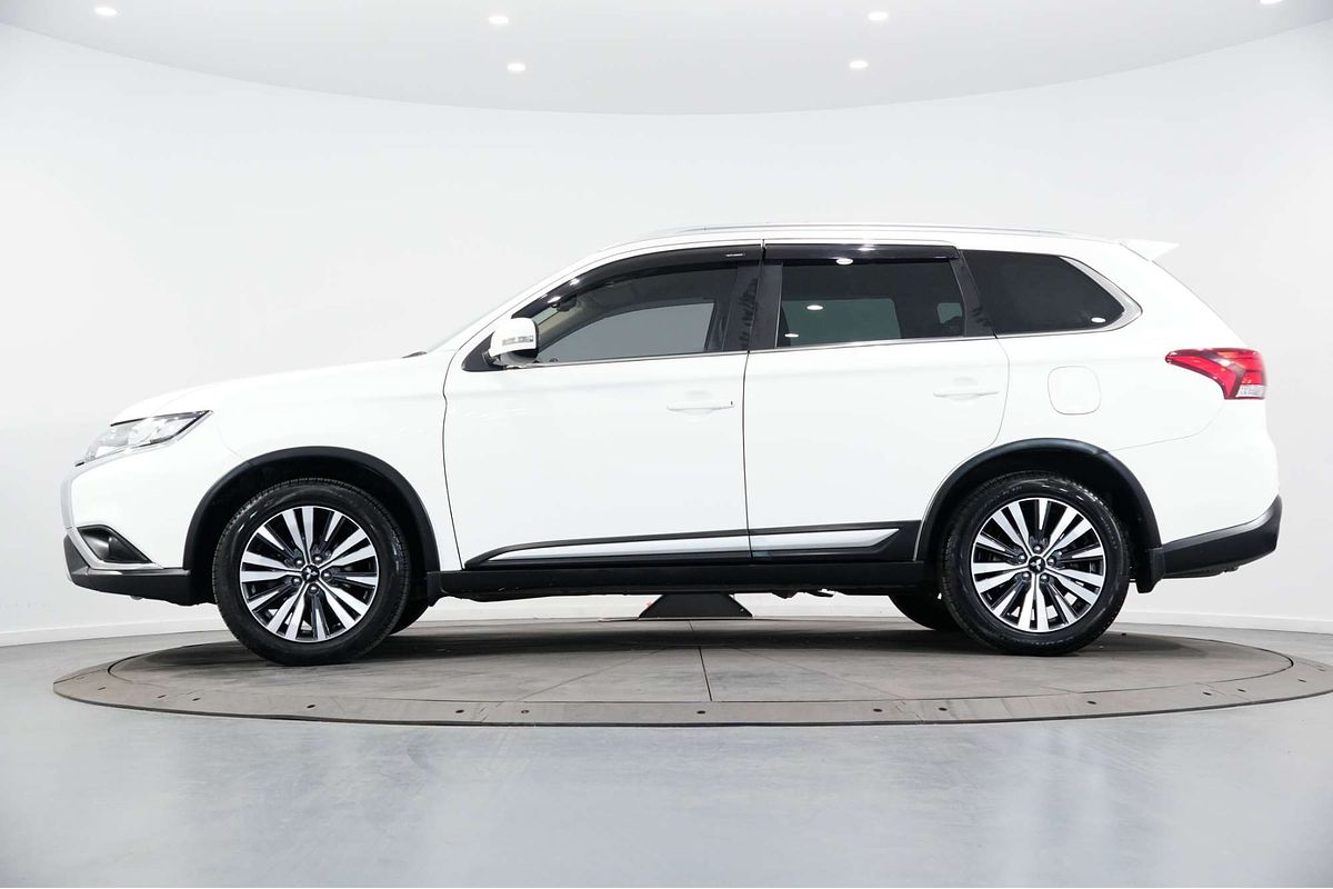 2020 Mitsubishi Outlander LS ZL