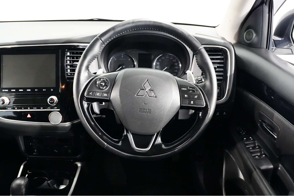 2020 Mitsubishi Outlander LS ZL