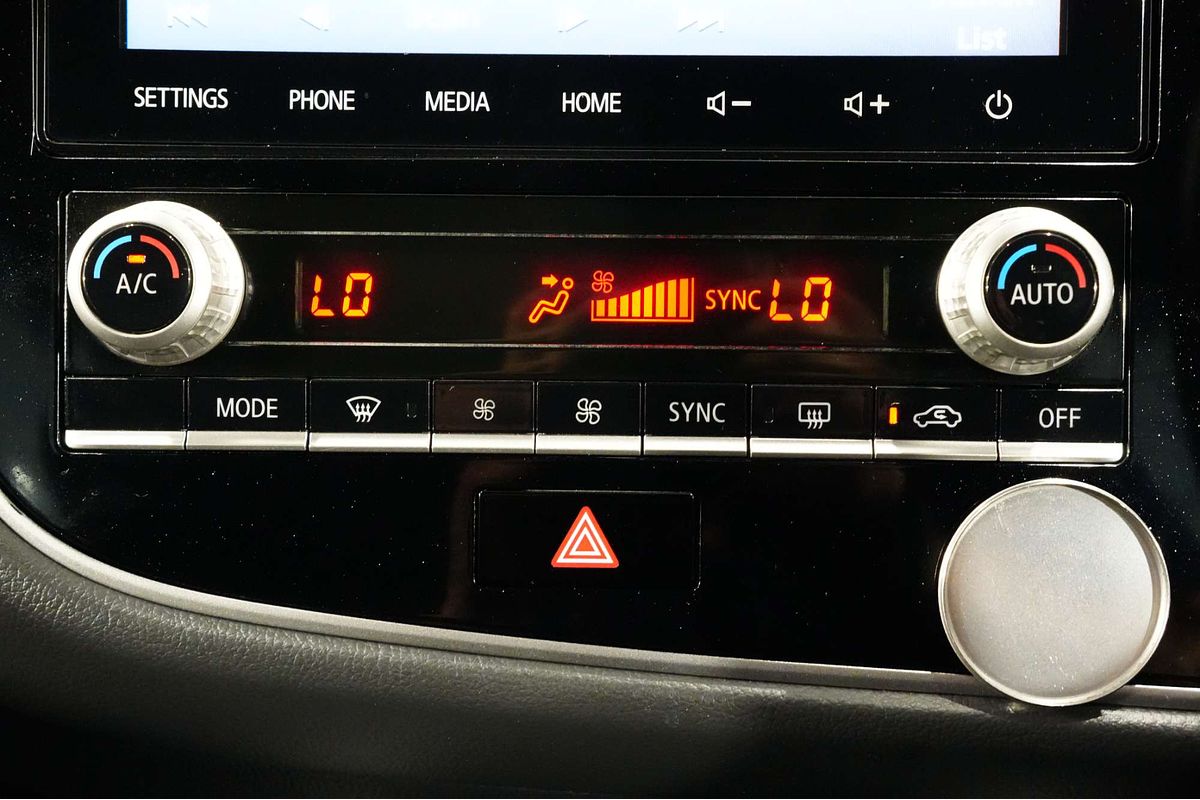 2020 Mitsubishi Outlander LS ZL