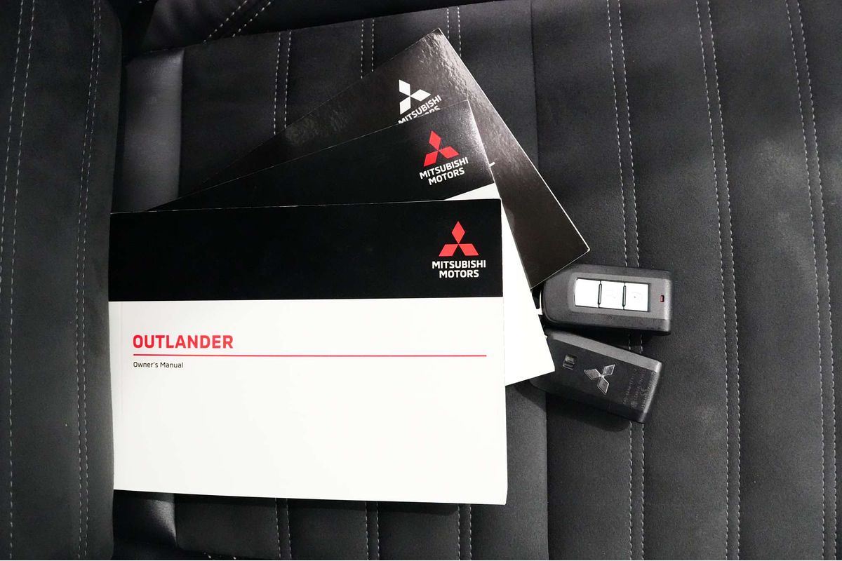 2020 Mitsubishi Outlander LS ZL