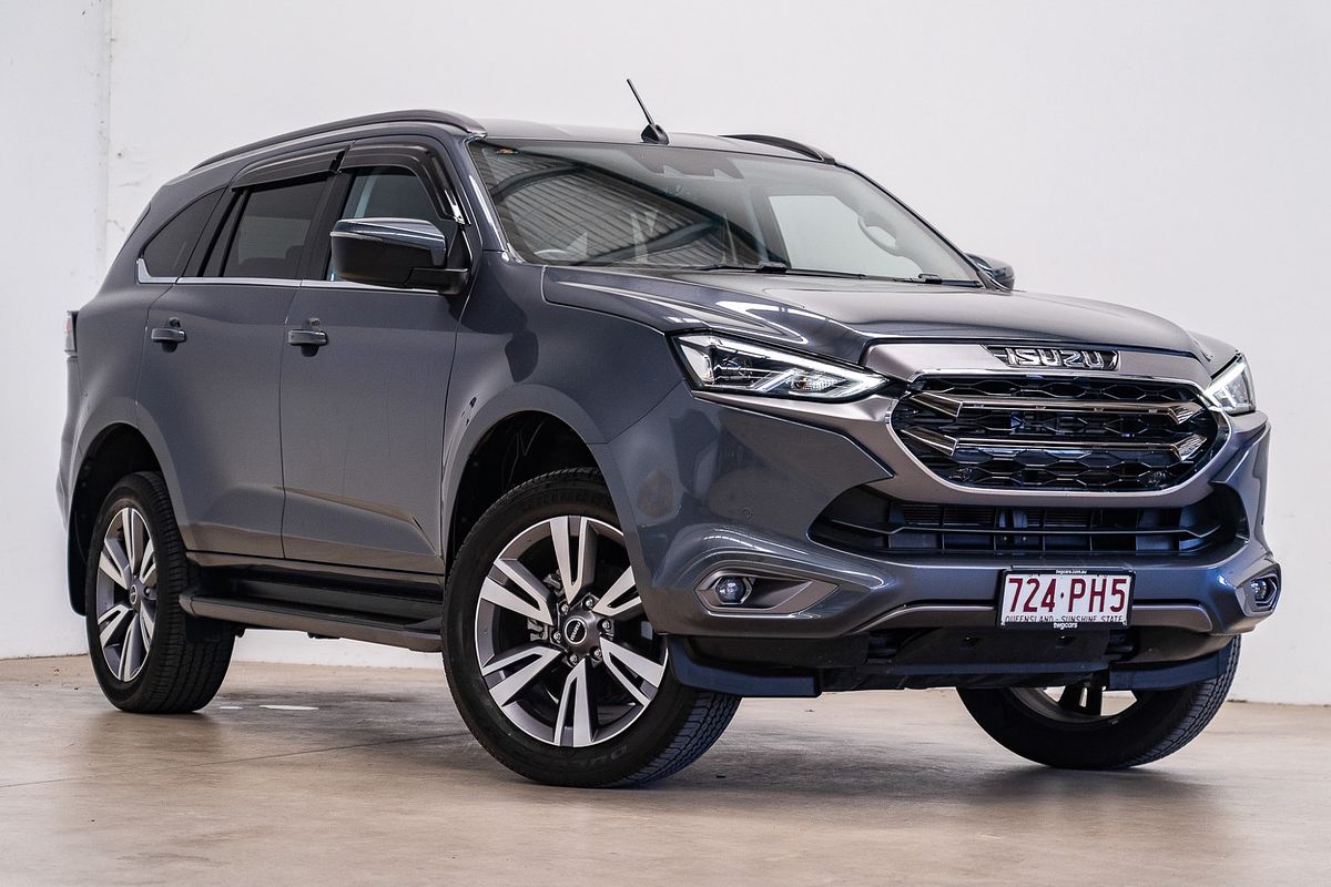 2022 Isuzu MU-X LS-T
