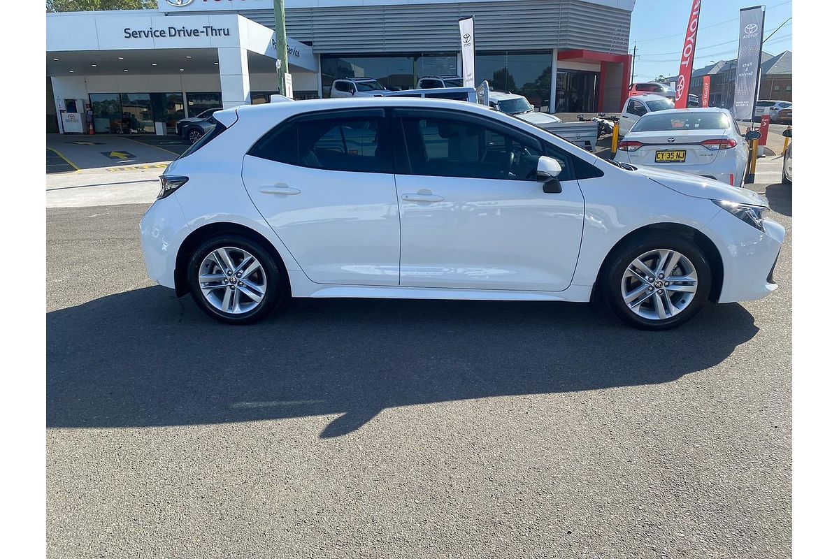 2022 Toyota Corolla Ascent Sport MZEA12R