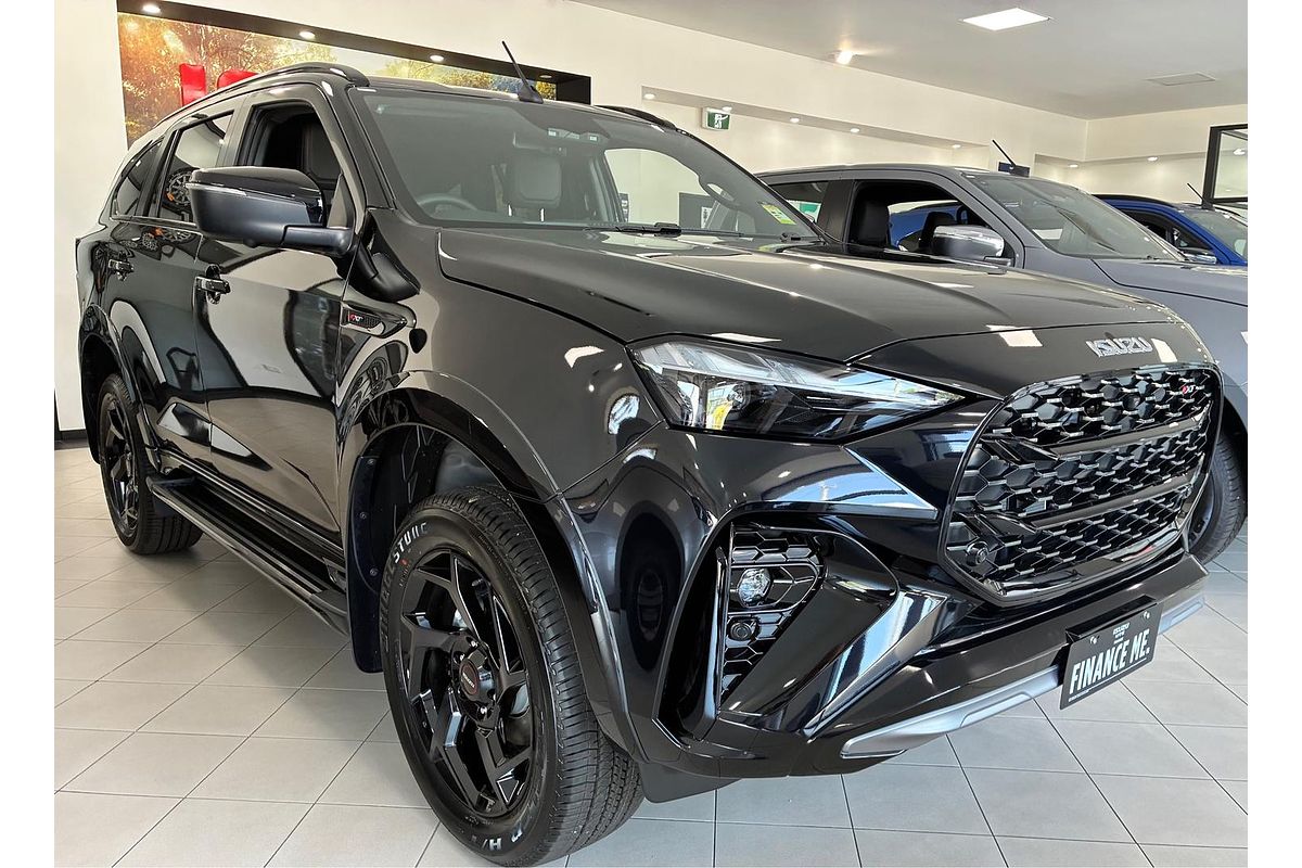 2025 Isuzu MU-X X-TERRAIN