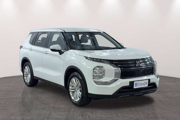 2024 Mitsubishi Outlander ES ZM