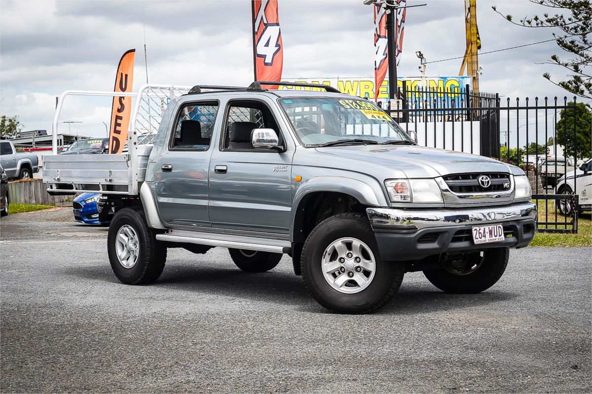 2003 Toyota Hilux SR5 VZN167R 4X4