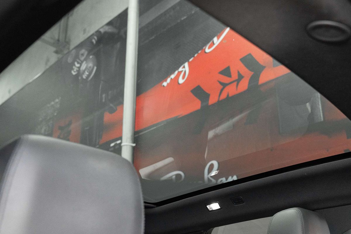 2022 Land Rover Range Rover Evoque P250 R-Dynamic HSE L551