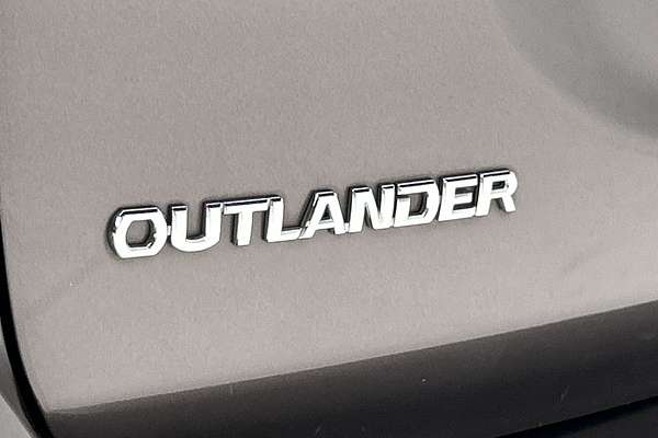 2019 Mitsubishi Outlander LS ZL thumb-21