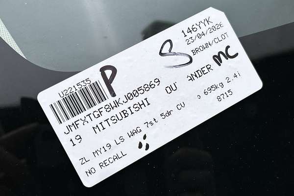 2019 Mitsubishi Outlander LS ZL thumb-23