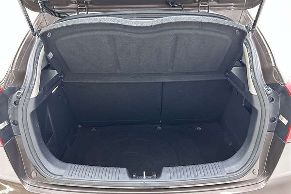 2016 Kia Rio S UB thumb-19