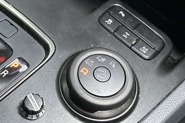 2017 Ford Everest Trend UA 3.2L thumb-15