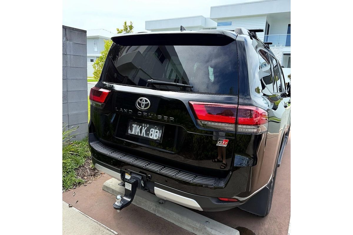 2024 Toyota Landcruiser GR Sport FJA300R