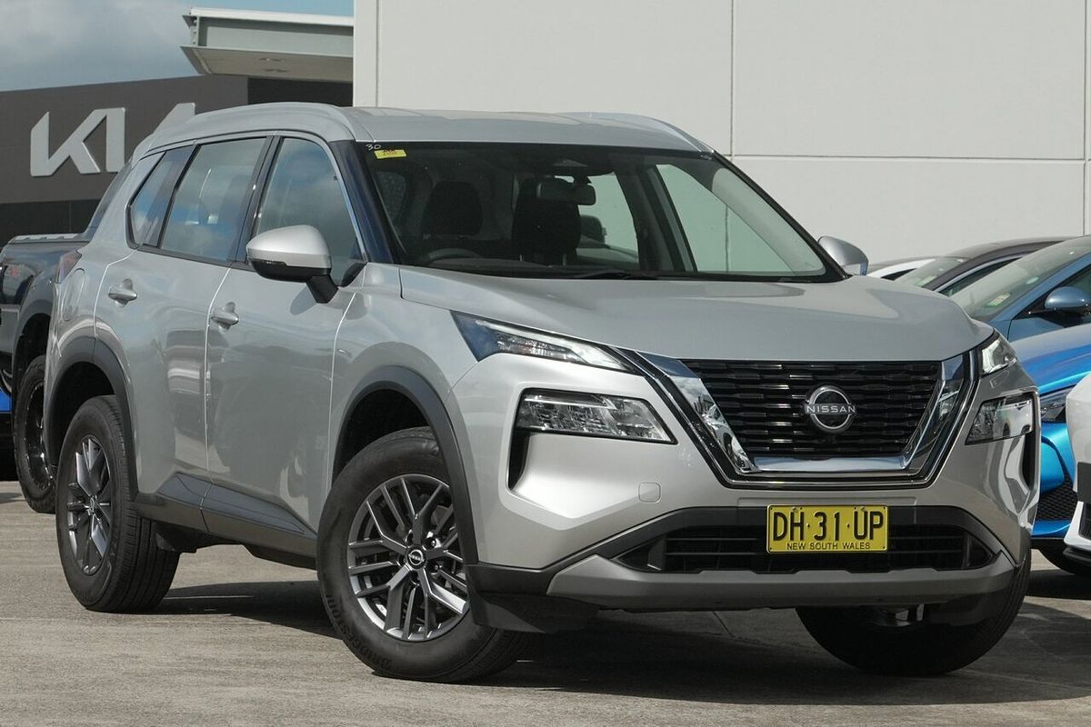 2023 Nissan X-TRAIL ST T33