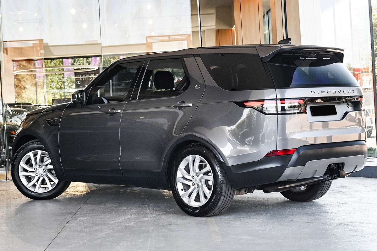 2017 Land Rover Discovery SD4 SE Series 5