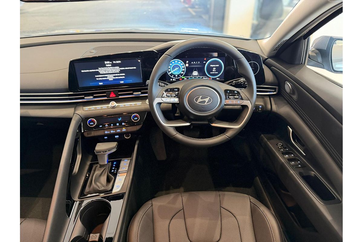 2025 Hyundai i30 Elite Hybrid CN7.V4