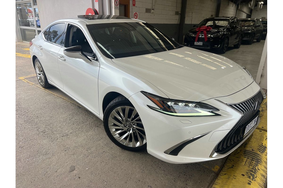2019 Lexus ES ES300h Sports Luxury AXZH10R