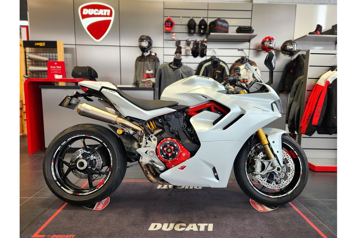 2023 Ducati SuperSport 950S