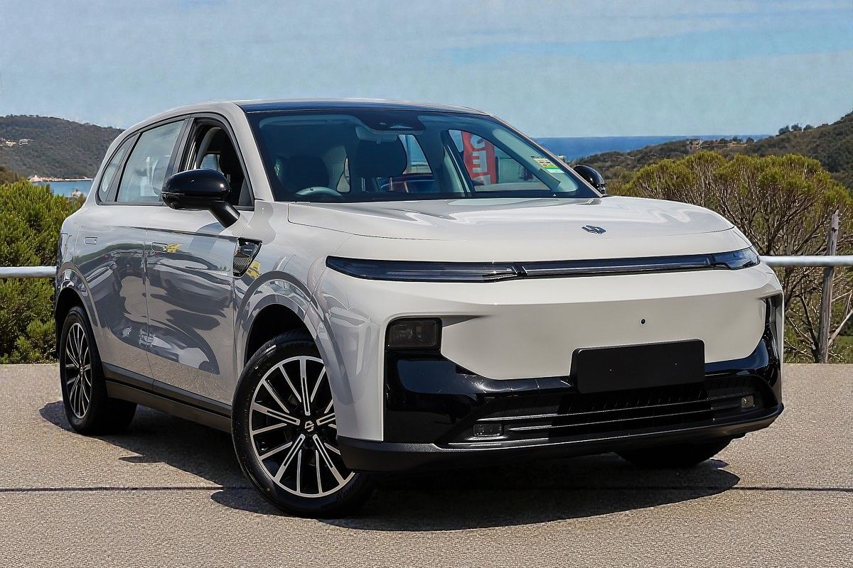 2025 Leapmotor B10 Style A12