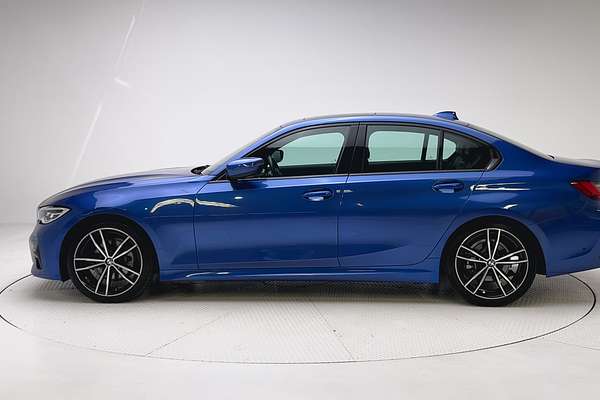 2022 BMW 3 Series 320i M Sport G20 thumb-4