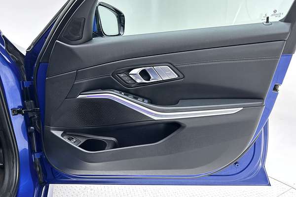 2022 BMW 3 Series 320i M Sport G20 thumb-18