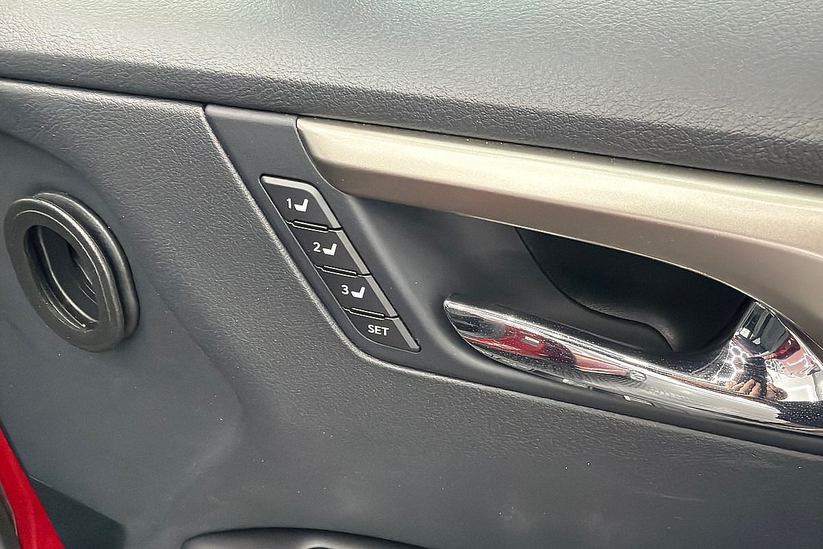 2017 Lexus RX RX200t Luxury AGL20R