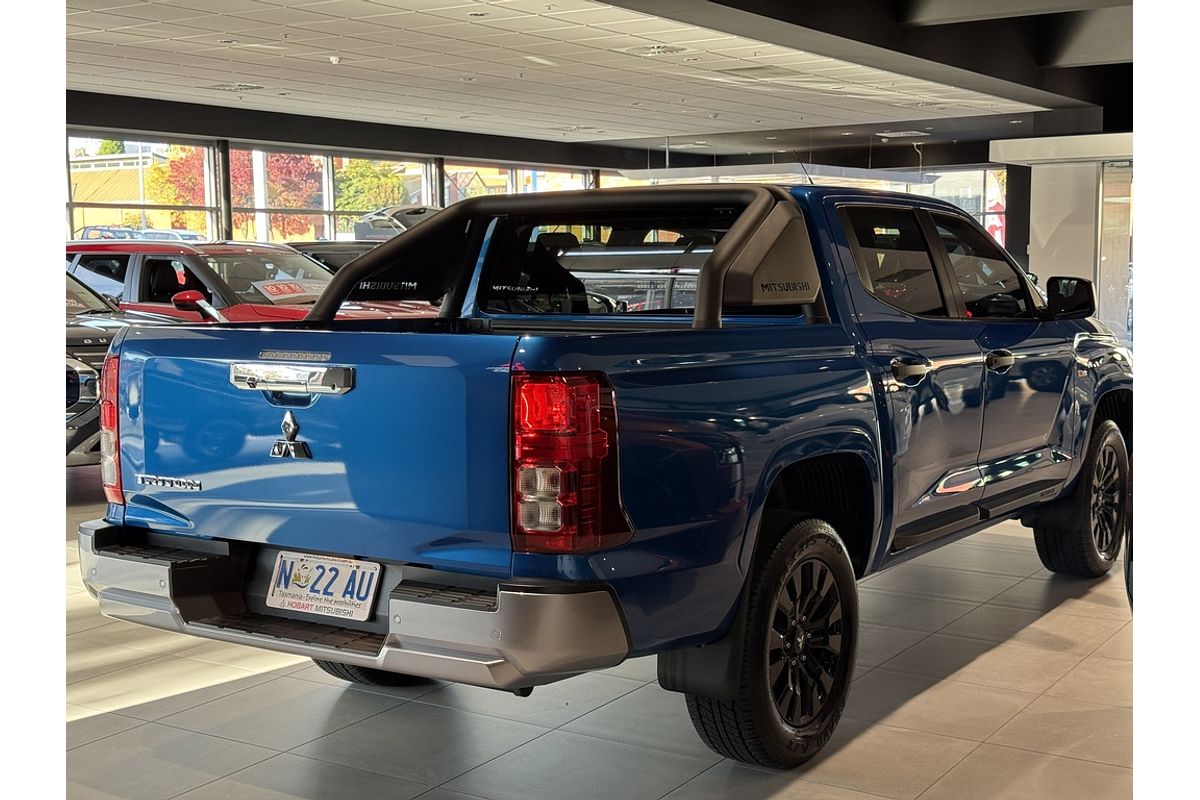 2025 Mitsubishi MV Triton GLX-R 2.4L D 6AT 4X4 DC PU