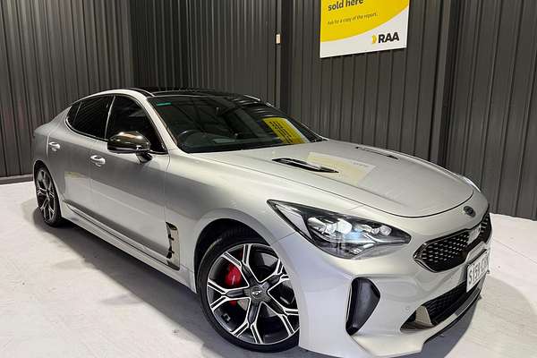 2017 Kia Stinger GT CK thumb-0