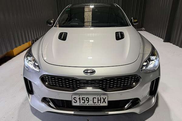 2017 Kia Stinger GT CK thumb-2