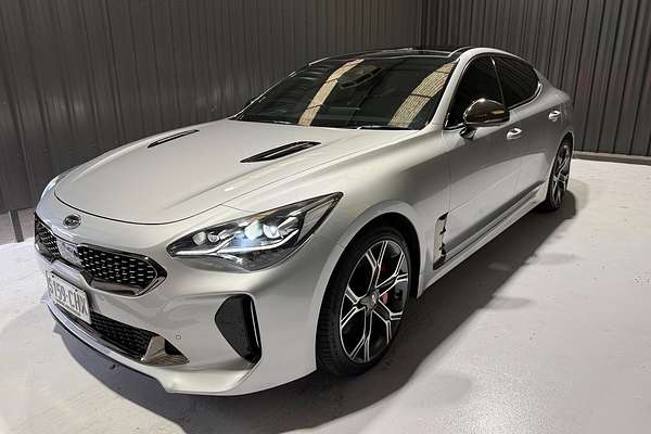 2017 Kia Stinger GT CK thumb-3
