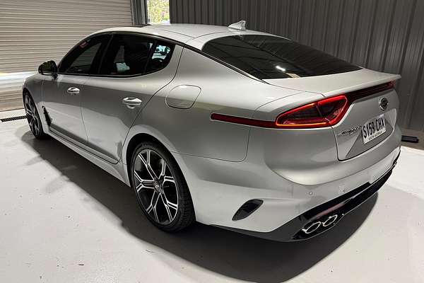 2017 Kia Stinger GT CK thumb-5