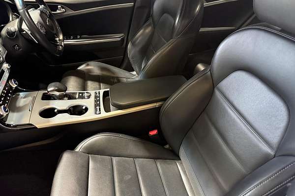 2017 Kia Stinger GT CK thumb-19