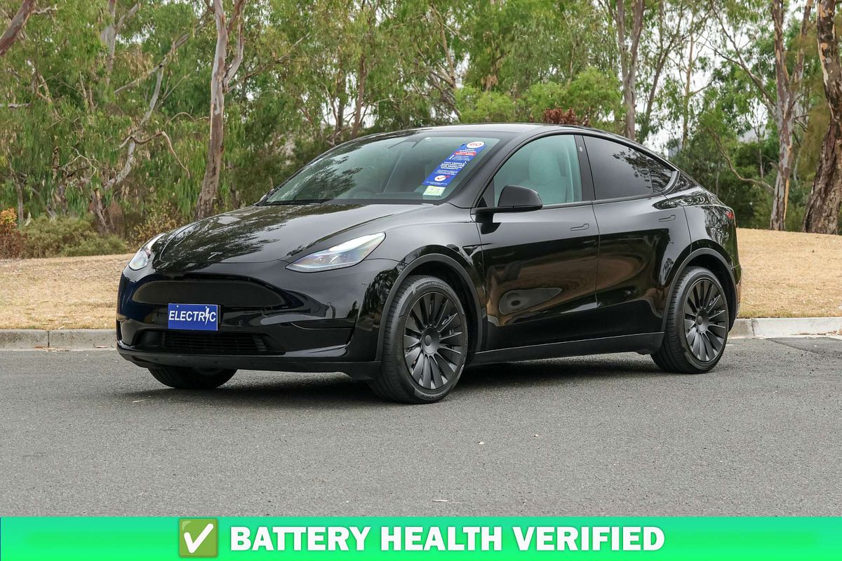 2022 Tesla Model Y Rear-Wheel Drive