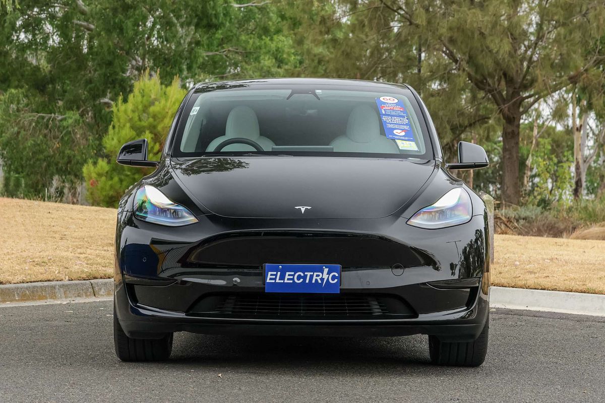 2022 Tesla Model Y Rear-Wheel Drive