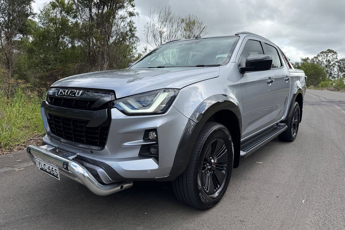 2022 Isuzu D-MAX X-TERRAIN 4X4