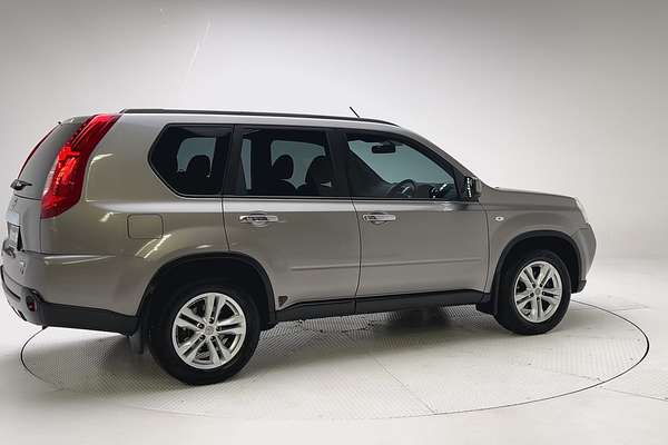 2013 Nissan X-TRAIL ST T31 thumb-2