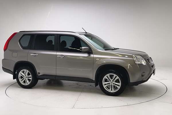 2013 Nissan X-TRAIL ST T31 thumb-3