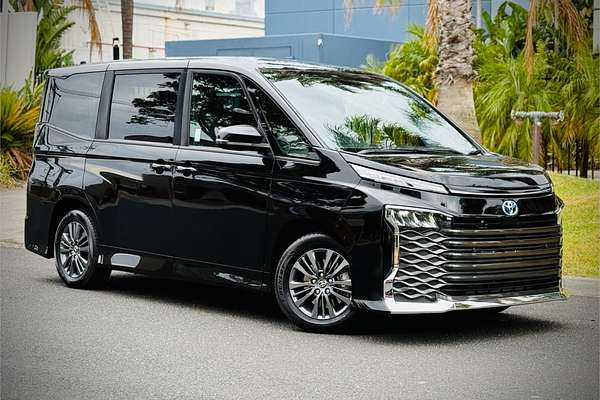 2024 Toyota Voxy Hybrid ZWR90