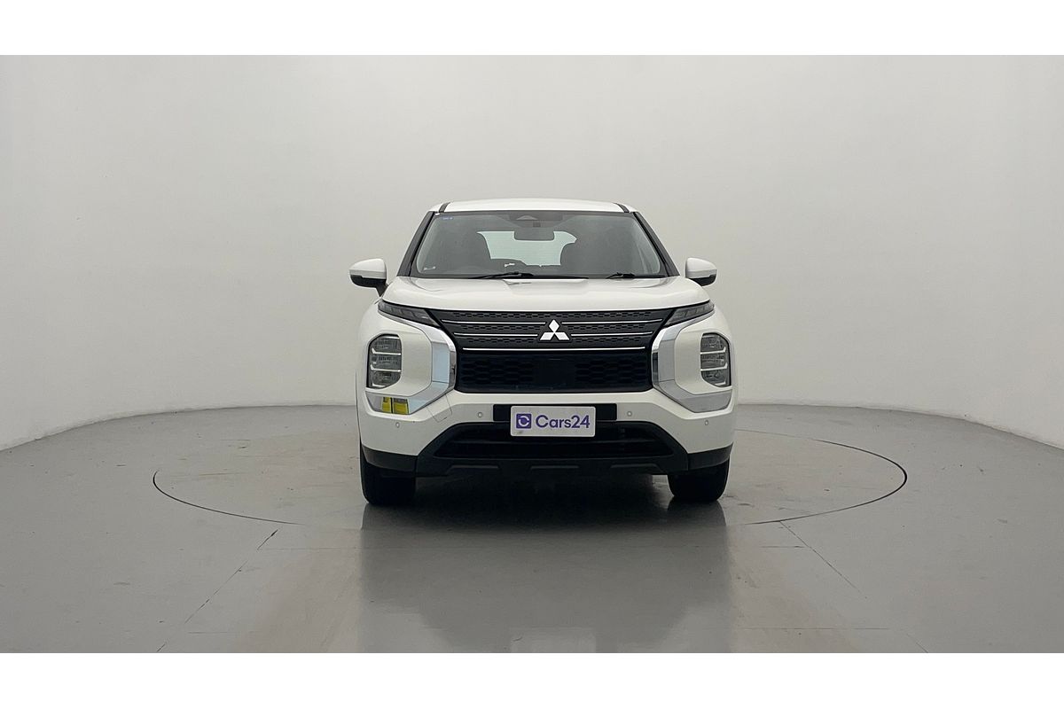 2023 Mitsubishi Outlander ES ZM