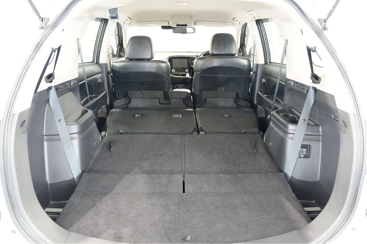 2020 Mitsubishi Outlander LS ZL