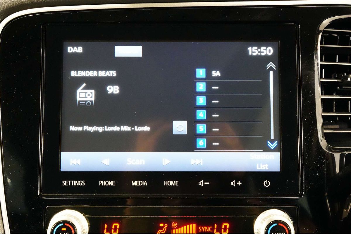 2020 Mitsubishi Outlander LS ZL