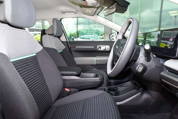 2025 Kia EV4 Air Standard Range CT thumb-9