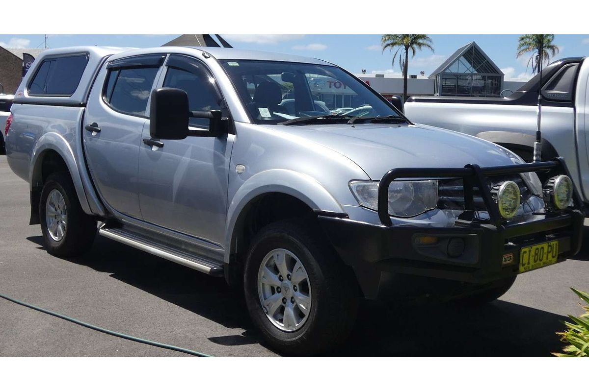 2012 Mitsubishi Triton GLX MN 4X4