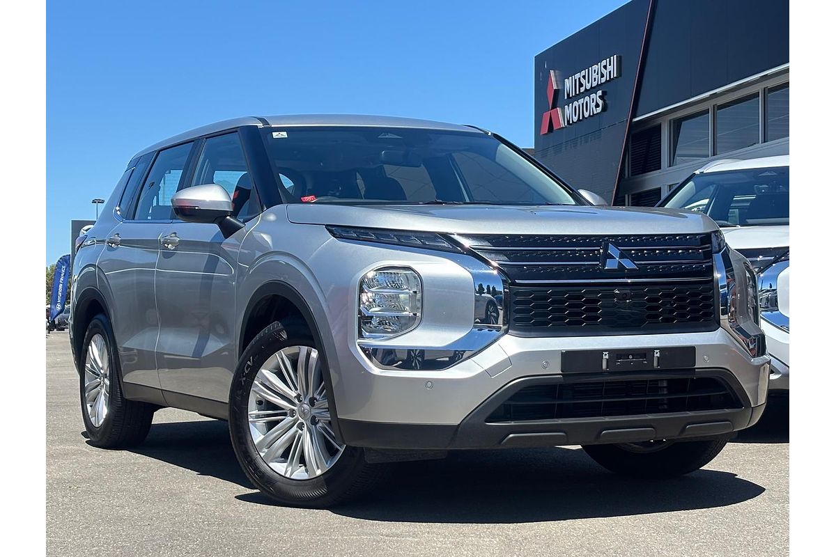 2024 Mitsubishi Outlander ES ZM