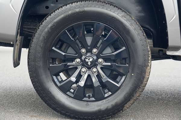 2025 Mitsubishi Triton GLX-R MV 4X4 thumb-4