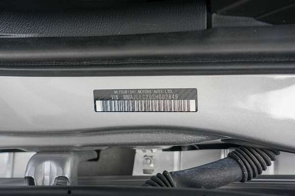 2025 Mitsubishi Triton GLX-R MV 4X4 thumb-19