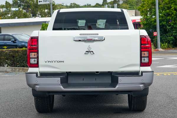 2025 Mitsubishi Triton GLS MV 4X4 thumb-6