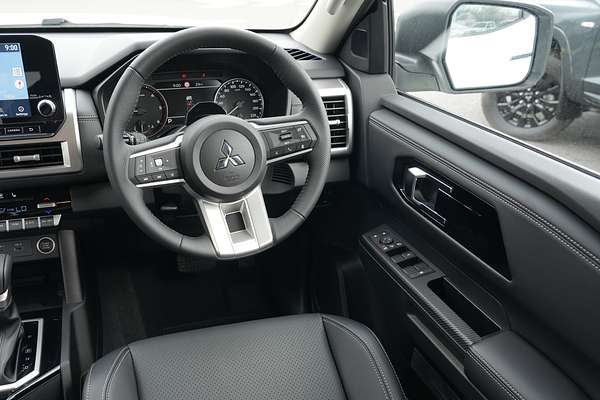 2025 Mitsubishi Triton GLS MV 4X4 thumb-17