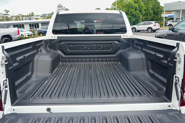 2025 Mitsubishi Triton GLS MV 4X4 thumb-18