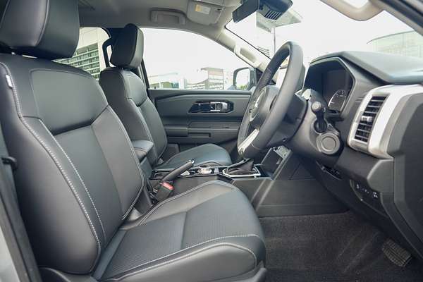 2025 Mitsubishi Triton GLS MV 4X4 thumb-9