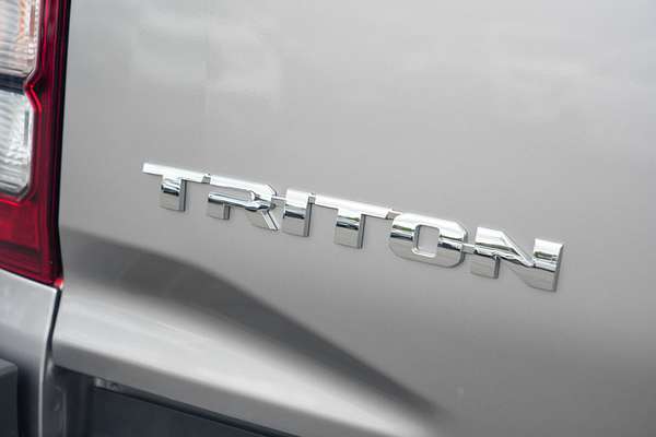2025 Mitsubishi Triton GLS MV 4X4 thumb-19